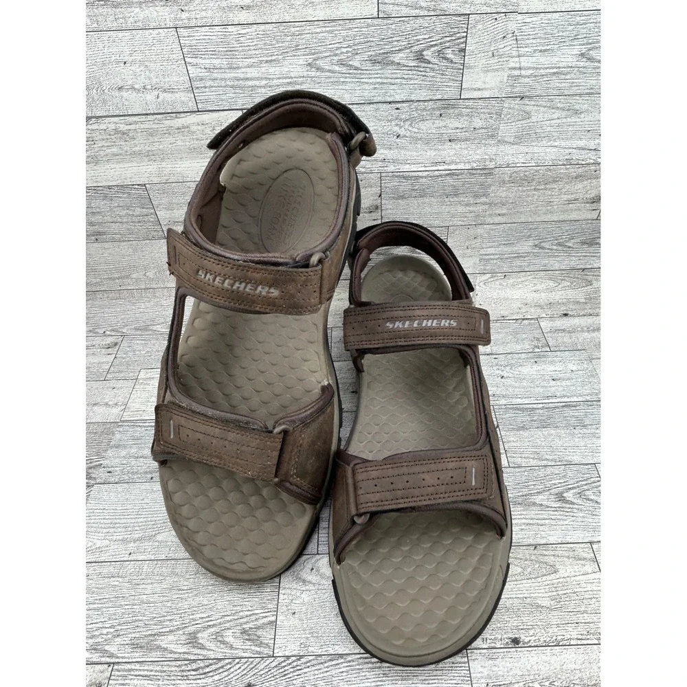 Skechers 204105 Men Chocolate Brown Luxe Foam Steady Grip Sport Sandals Size 13
